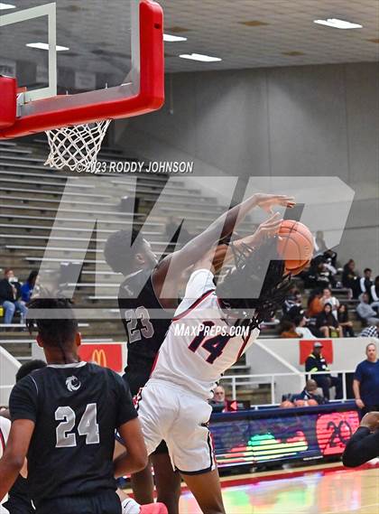 Thumbnail 2 in Guyer (Denton, Tx) vs Atascocita (McDonald's Texas Invitational) photogallery.