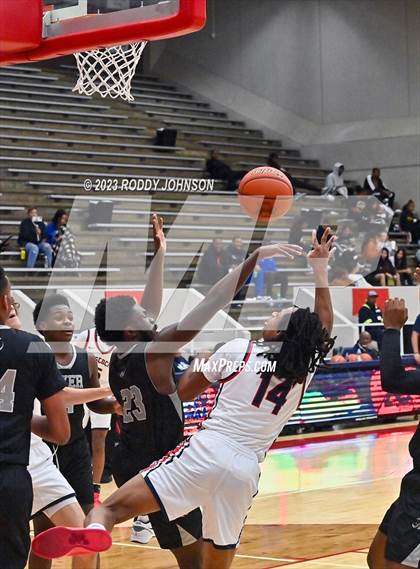 Thumbnail 2 in Guyer (Denton, Tx) vs Atascocita (McDonald's Texas Invitational) photogallery.