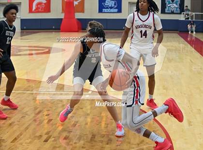 Thumbnail 1 in Guyer (Denton, Tx) vs Atascocita (McDonald's Texas Invitational) photogallery.