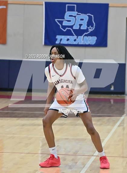 Thumbnail 3 in Guyer (Denton, Tx) vs Atascocita (McDonald's Texas Invitational) photogallery.