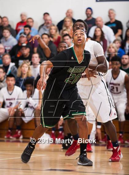 Thumbnail 2 in Long Beach Poly vs. Modesto Christian photogallery.