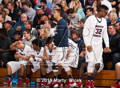 Thumbnail 1 in Long Beach Poly vs. Modesto Christian photogallery.