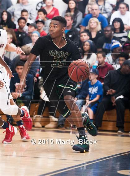 Thumbnail 2 in Long Beach Poly vs. Modesto Christian photogallery.