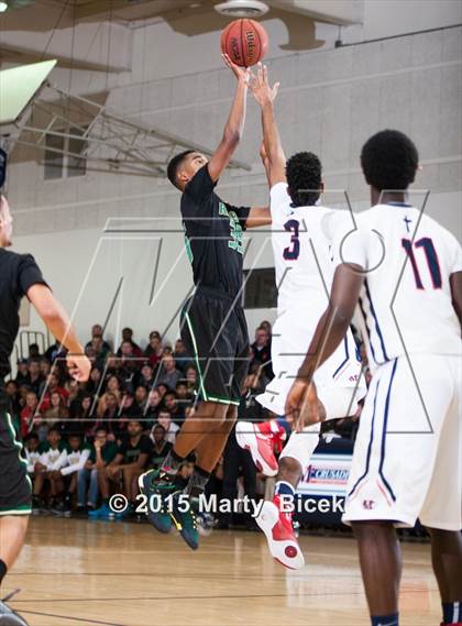 Thumbnail 1 in Long Beach Poly vs. Modesto Christian photogallery.