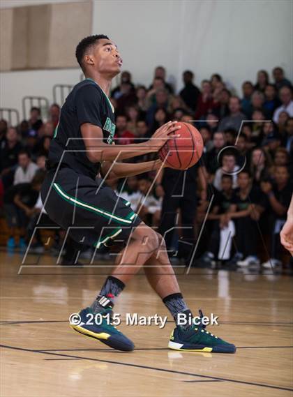 Thumbnail 1 in Long Beach Poly vs. Modesto Christian photogallery.