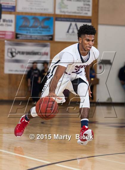 Thumbnail 2 in Long Beach Poly vs. Modesto Christian photogallery.
