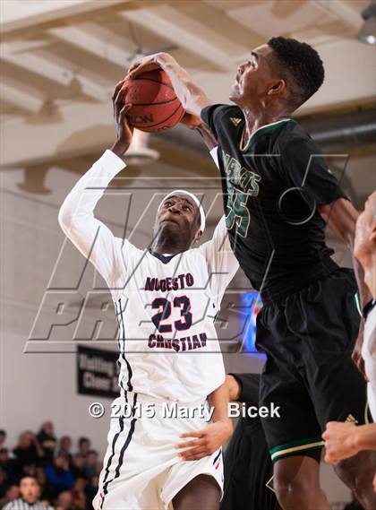 Thumbnail 3 in Long Beach Poly vs. Modesto Christian photogallery.