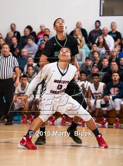 Thumbnail 3 in Long Beach Poly vs. Modesto Christian photogallery.