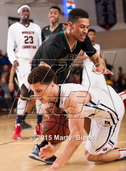 Thumbnail 1 in Long Beach Poly vs. Modesto Christian photogallery.