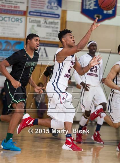 Thumbnail 3 in Long Beach Poly vs. Modesto Christian photogallery.