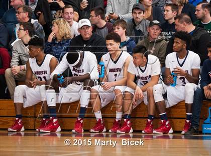Thumbnail 1 in Long Beach Poly vs. Modesto Christian photogallery.