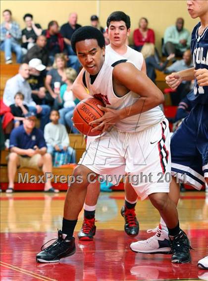 Thumbnail 1 in Loyola @ Harvard-Westlake photogallery.