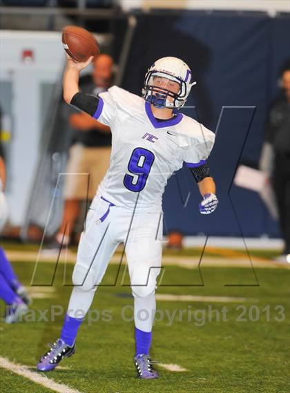 Thumbnail 3 in Valley Christian vs. Northwest Christian photogallery.