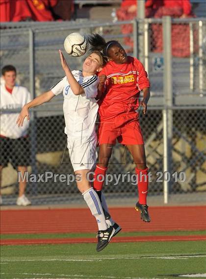 Thumbnail 1 in St. Francis vs. Davis (CIF SJS D1 Final) photogallery.