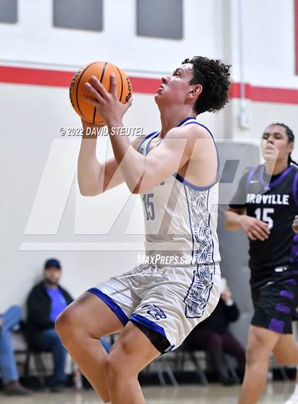 Thumbnail 1 in Oroville vs. El Dorado (Sac Adventist Holiday Invitational) photogallery.