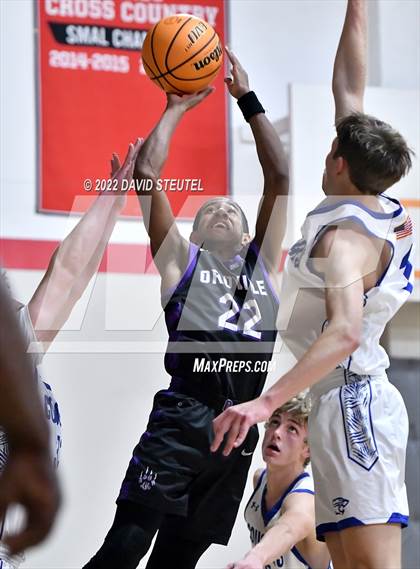 Thumbnail 3 in Oroville vs. El Dorado (Sac Adventist Holiday Invitational) photogallery.