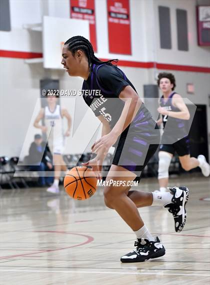 Thumbnail 2 in Oroville vs. El Dorado (Sac Adventist Holiday Invitational) photogallery.