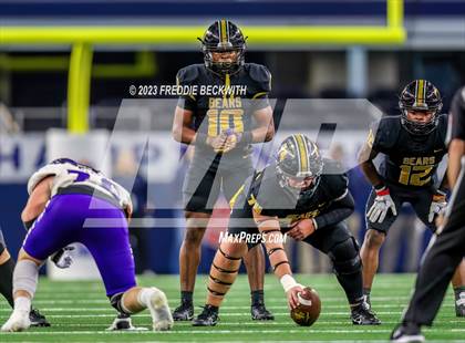 Thumbnail 1 in Tolar @ Timpson (UIL 2A D1 Football Final) photogallery.