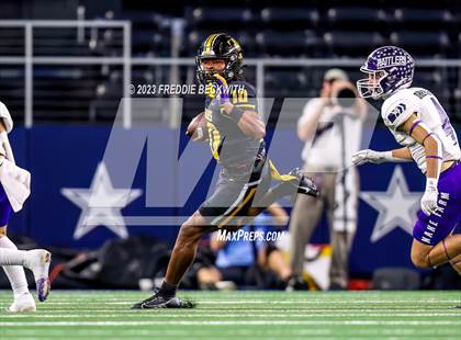 Thumbnail 3 in Tolar @ Timpson (UIL 2A D1 Football Final) photogallery.