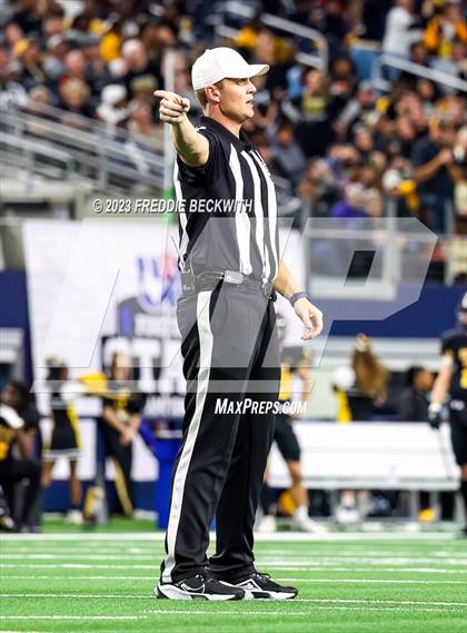 Thumbnail 3 in Tolar @ Timpson (UIL 2A D1 Football Final) photogallery.