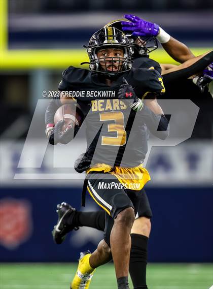 Thumbnail 3 in Tolar @ Timpson (UIL 2A D1 Football Final) photogallery.
