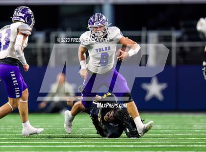 Thumbnail 1 in Tolar @ Timpson (UIL 2A D1 Football Final) photogallery.