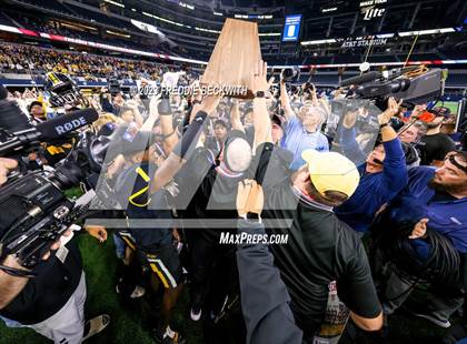 Thumbnail 1 in Tolar @ Timpson (UIL 2A D1 Football Final) photogallery.