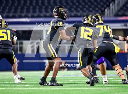 Thumbnail 3 in Tolar @ Timpson (UIL 2A D1 Football Final) photogallery.
