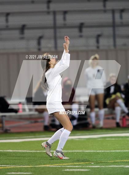 Thumbnail 2 in Rouse @ Leander photogallery.