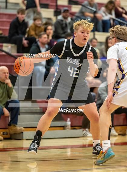 Thumbnail 3 in Hoosic Valley vs. Saratoga Central Catholic (NYSPHSAA Section 2 Class C Quarter Finals) photogallery.