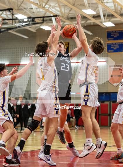 Thumbnail 2 in Hoosic Valley vs. Saratoga Central Catholic (NYSPHSAA Section 2 Class C Quarter Finals) photogallery.