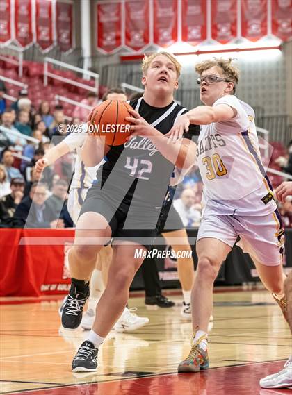 Thumbnail 3 in Hoosic Valley vs. Saratoga Central Catholic (NYSPHSAA Section 2 Class C Quarter Finals) photogallery.
