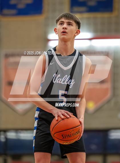 Thumbnail 1 in Hoosic Valley vs. Saratoga Central Catholic (NYSPHSAA Section 2 Class C Quarter Finals) photogallery.