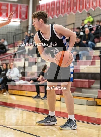 Thumbnail 2 in Hoosic Valley vs. Saratoga Central Catholic (NYSPHSAA Section 2 Class C Quarter Finals) photogallery.