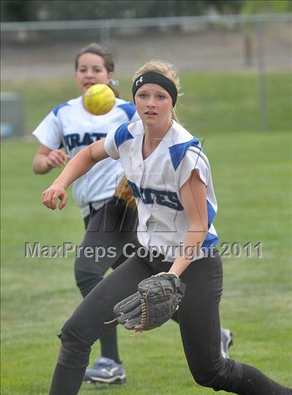 Thumbnail 3 in Wheatland vs. Casa Roble (Stephanie LeDoux Tournament) photogallery.