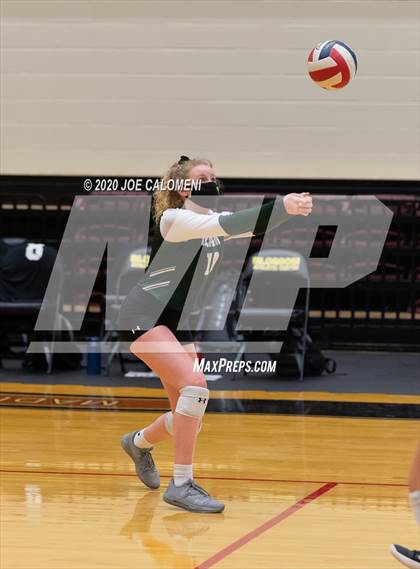 Thumbnail 3 in San Marcos vs Reagan [Ronald] (6A Region 4 Area Playoff) photogallery.