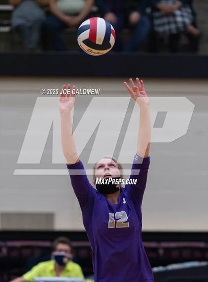 Thumbnail 3 in San Marcos vs Reagan [Ronald] (6A Region 4 Area Playoff) photogallery.