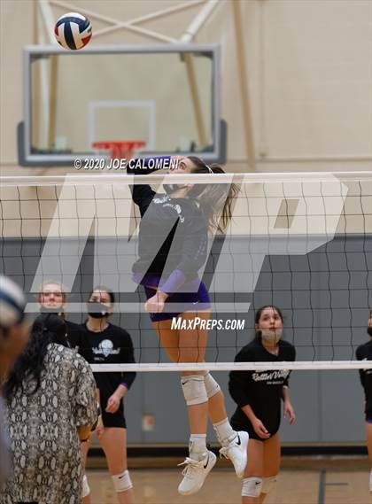 Thumbnail 1 in San Marcos vs Reagan [Ronald] (6A Region 4 Area Playoff) photogallery.