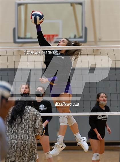 Thumbnail 2 in San Marcos vs Reagan [Ronald] (6A Region 4 Area Playoff) photogallery.