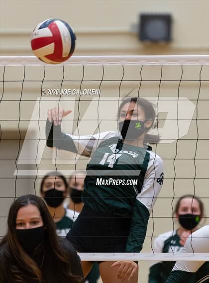 Thumbnail 2 in San Marcos vs Reagan [Ronald] (6A Region 4 Area Playoff) photogallery.