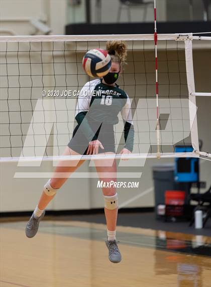 Thumbnail 2 in San Marcos vs Reagan [Ronald] (6A Region 4 Area Playoff) photogallery.