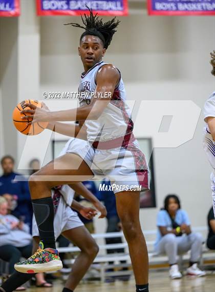 Thumbnail 2 in Village Christian Academy vs. Living Water Christian (Isaac Levy Veterans Day Tournament) photogallery.