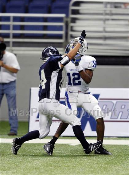 Thumbnail 2 in Midlothian vs. Boerne-Champion (Texas Football Classic) photogallery.