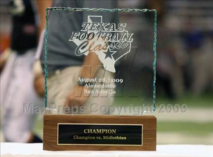 Thumbnail 2 in Midlothian vs. Boerne-Champion (Texas Football Classic) photogallery.