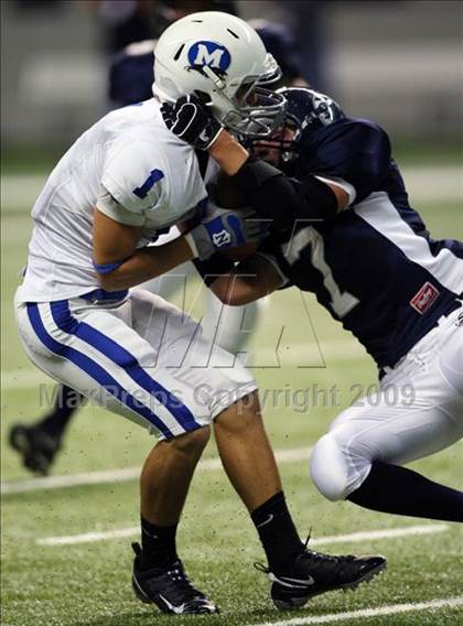 Thumbnail 2 in Midlothian vs. Boerne-Champion (Texas Football Classic) photogallery.