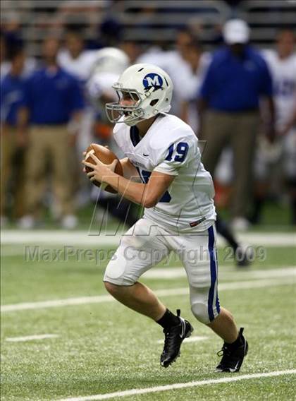 Thumbnail 2 in Midlothian vs. Boerne-Champion (Texas Football Classic) photogallery.