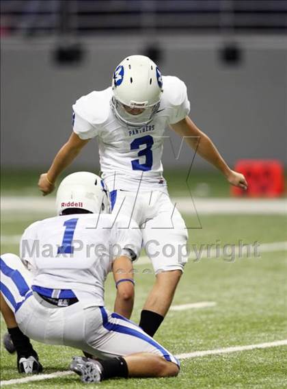 Thumbnail 2 in Midlothian vs. Boerne-Champion (Texas Football Classic) photogallery.