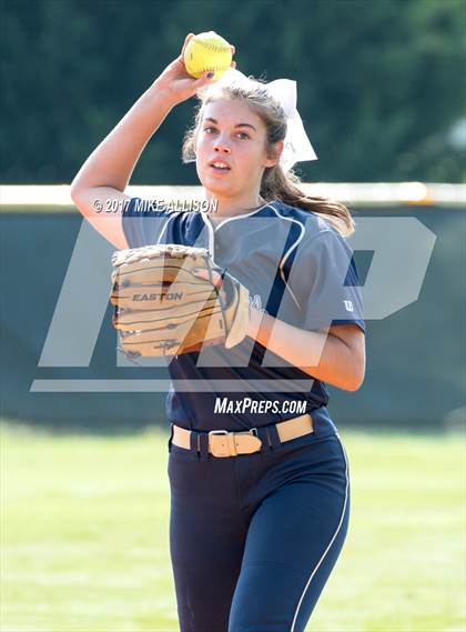 Thumbnail 2 in Lakeview-Fort Oglethorpe vs St Pius X Catholic photogallery.