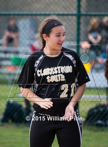 Thumbnail 3 in Clarkstown South vs. Kingston (NYSPHSAA Class AA Regional Semifinal) photogallery.