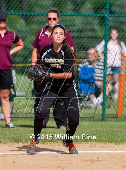 Thumbnail 2 in Clarkstown South vs. Kingston (NYSPHSAA Class AA Regional Semifinal) photogallery.